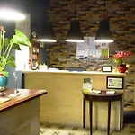 Ξενοδοχείο Restaurant Le Colombier Remoulins