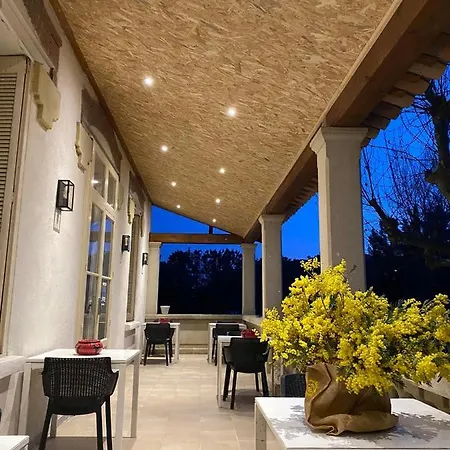 호텔 Restaurant Le Colombier 3*