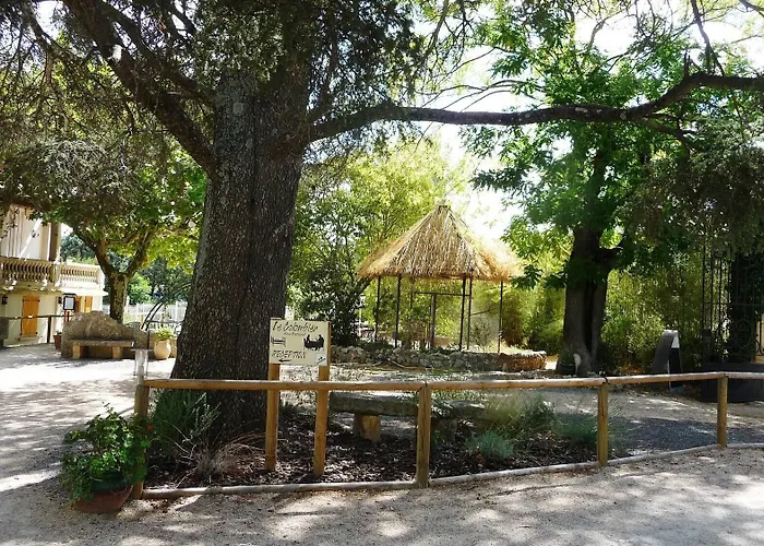 Restaurant Le Colombier מלון 3*