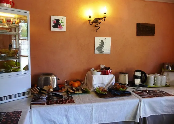 Restaurant Le Colombier מלון 3*